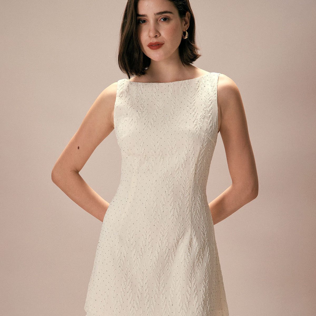 Shewess Bej Kayık Yaka Dokulu Mini Elbise
