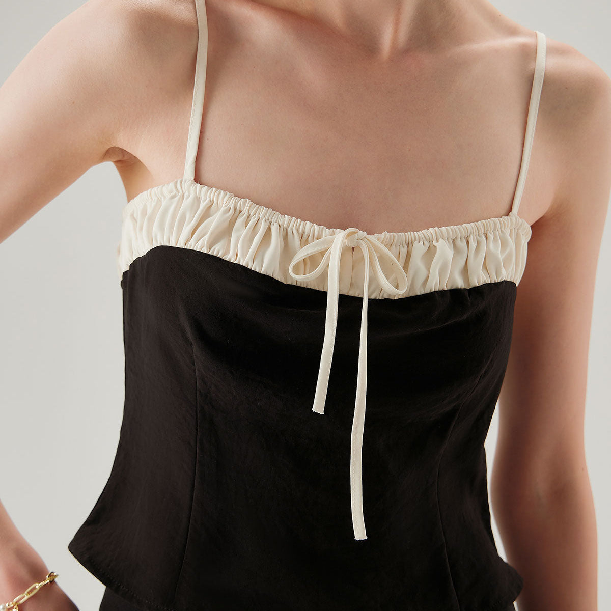 Shewess™ Siyah Kontrast Dantelli Cami Üst