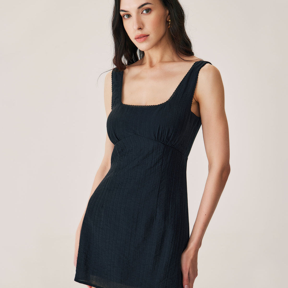 Shewess™ Siyah Dokulu Slip Mini Elbise