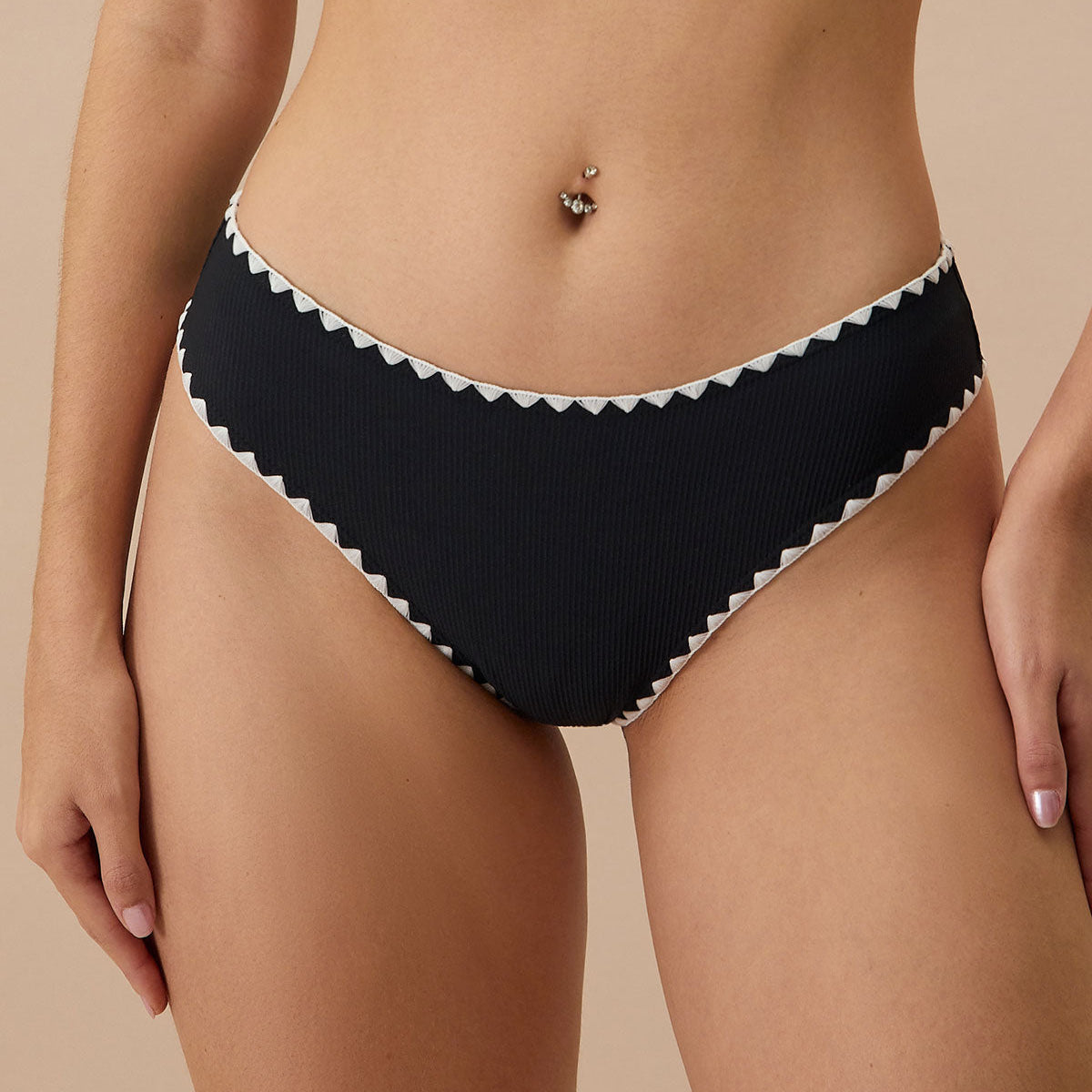 Shewess™ Siyah Kontrast Fitilli Bikini Altı