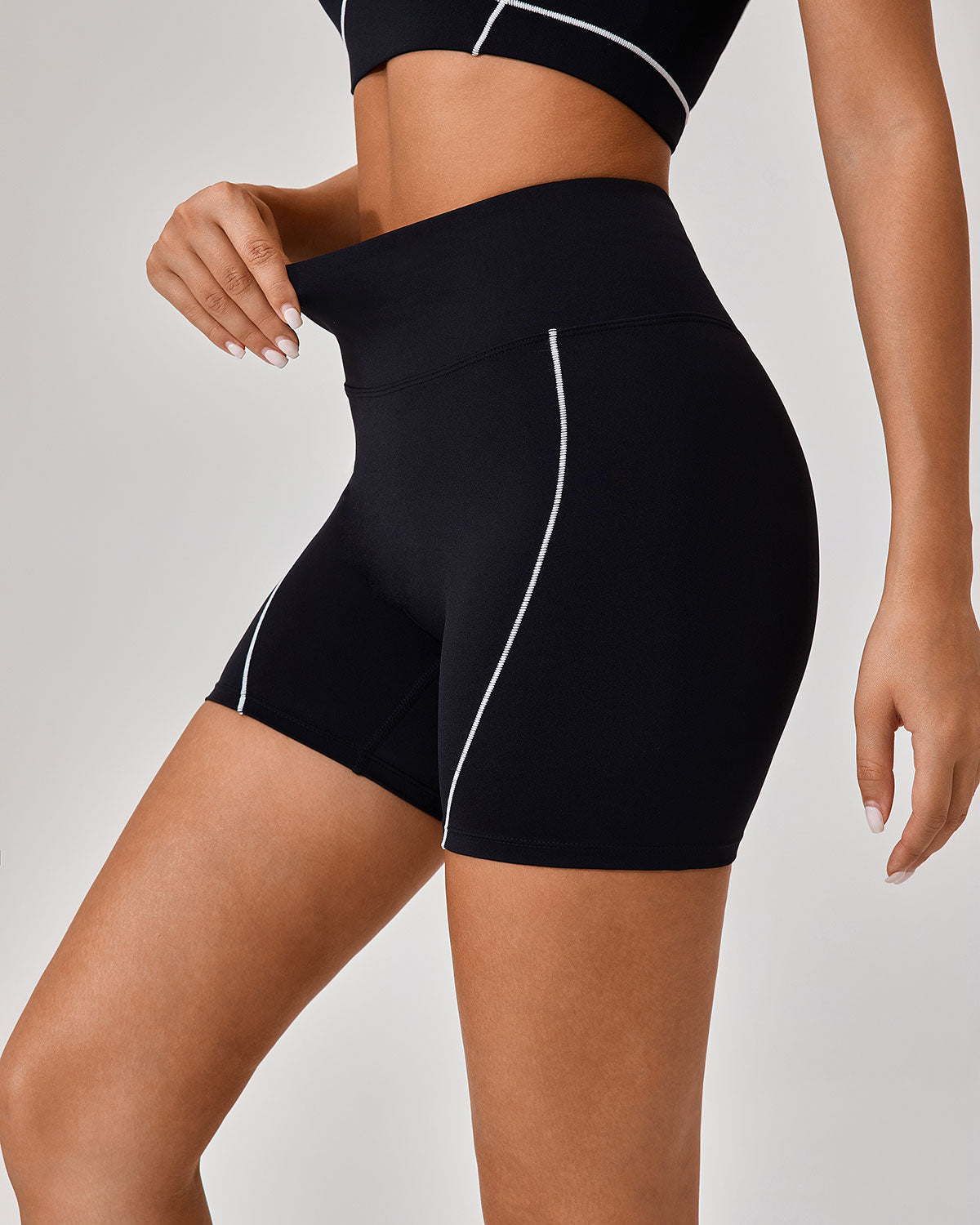 Shewess™ Siyah Yüksek Bel Yoga Şortu