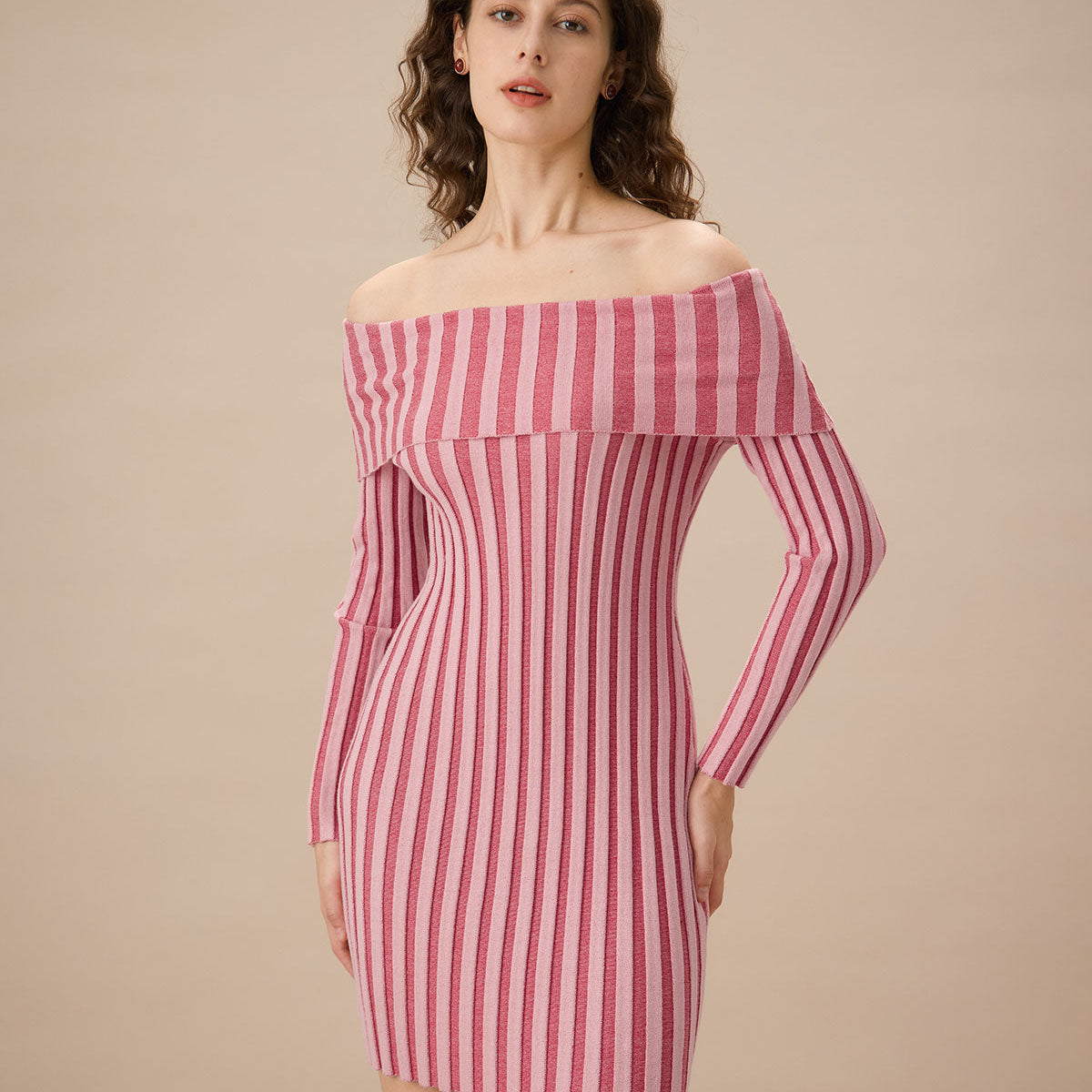 Shewess™ Pembe Çizgili Omuzu Açık Bodycon Triko Elbise