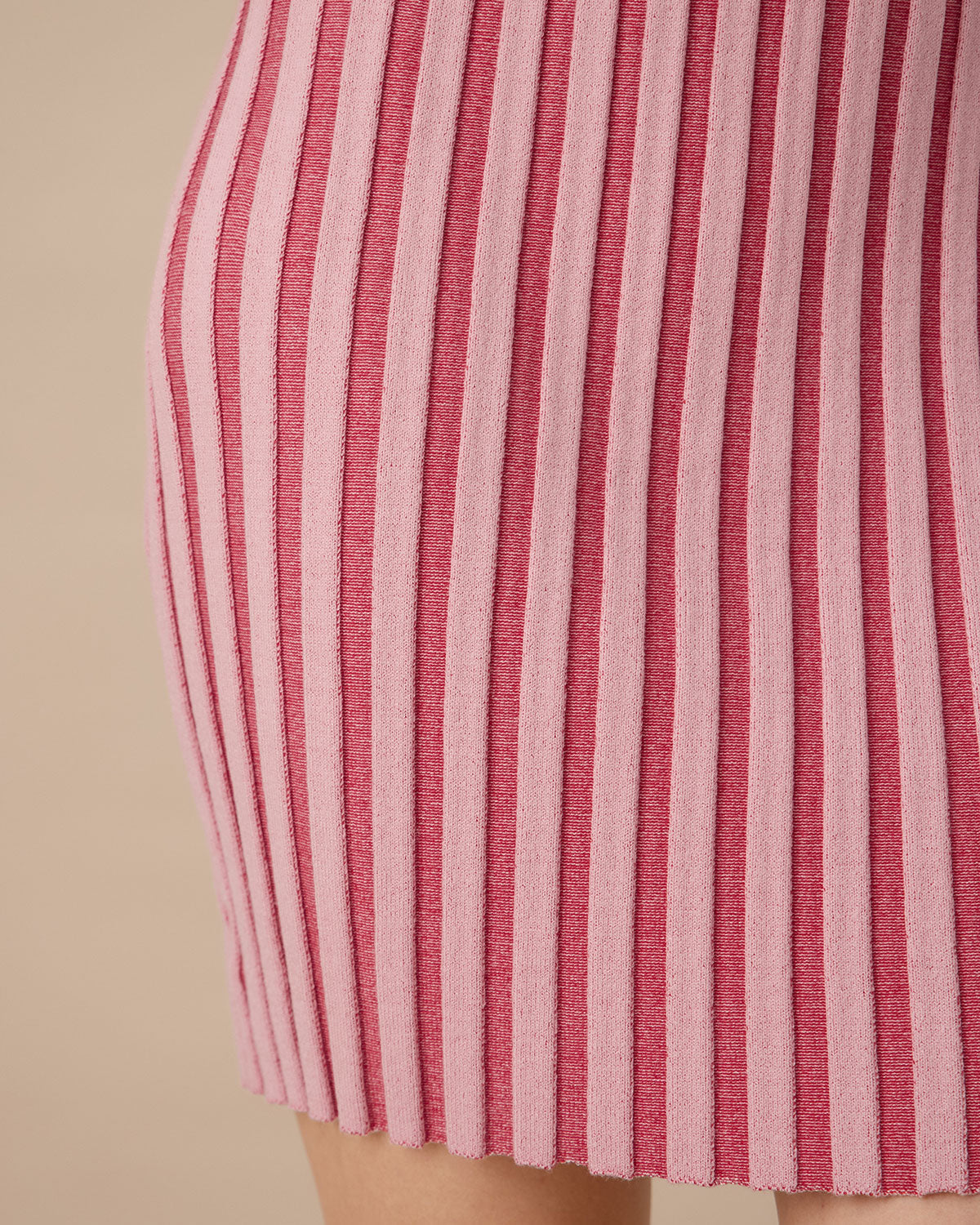 Shewess™ Pembe Çizgili Omuzu Açık Bodycon Triko Elbise