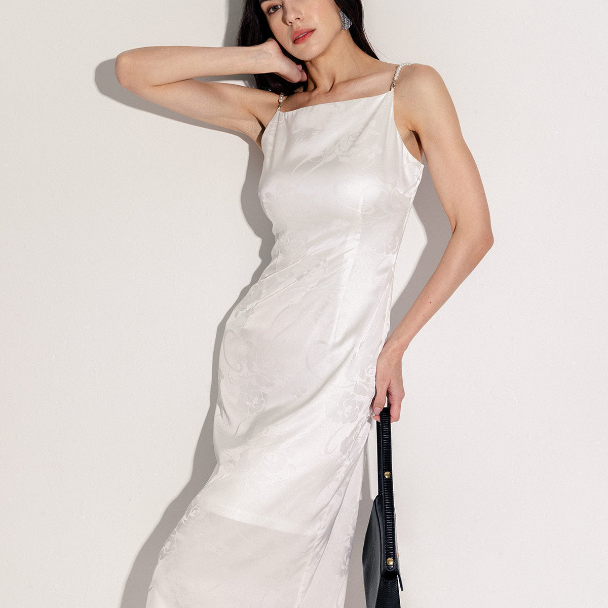 Shewess™ Beyaz Boncuklu Askılı Slip Midi Elbise