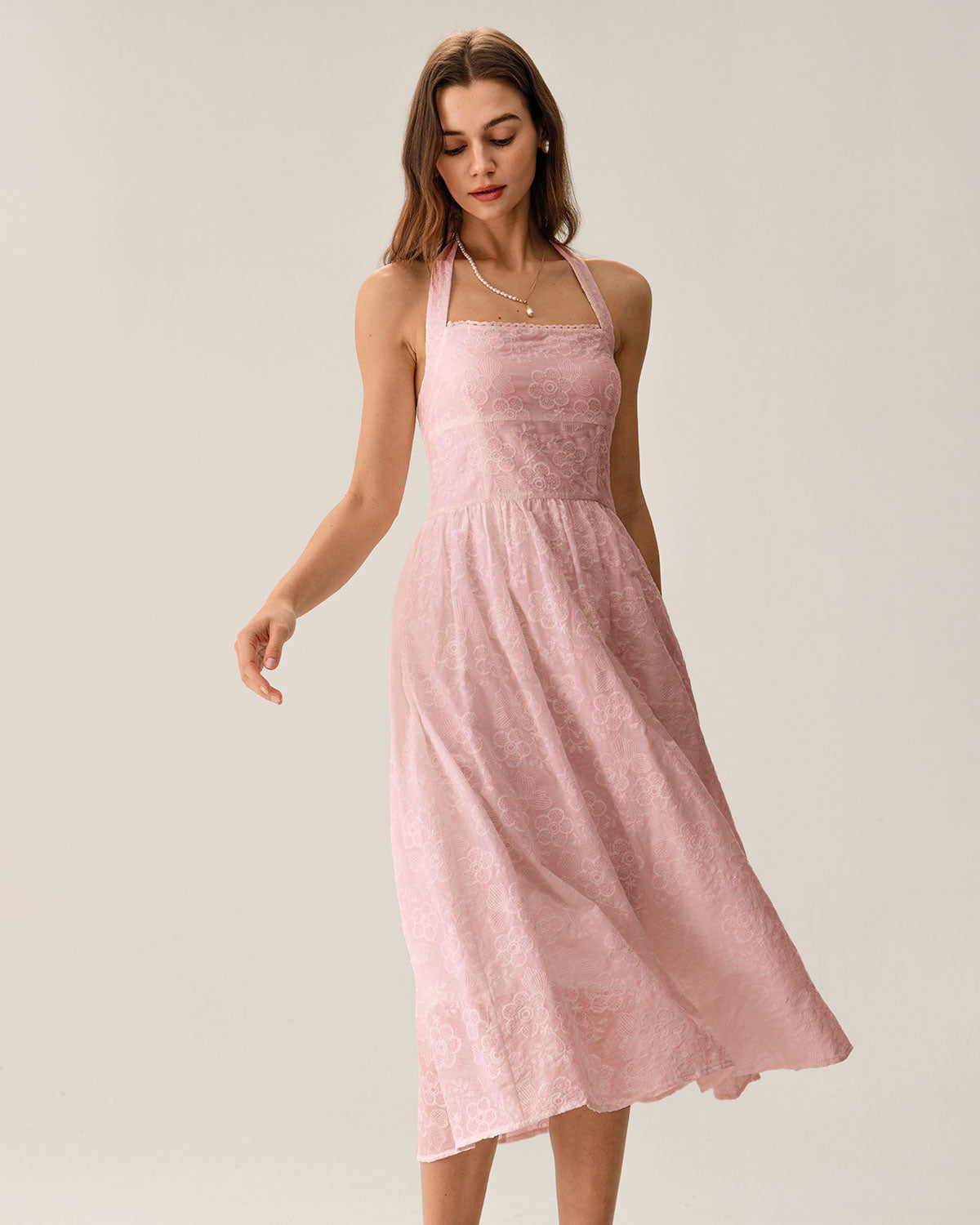 Shewess™ Pembe Nakışlı Boyundan Bağlamalı Midi Elbise