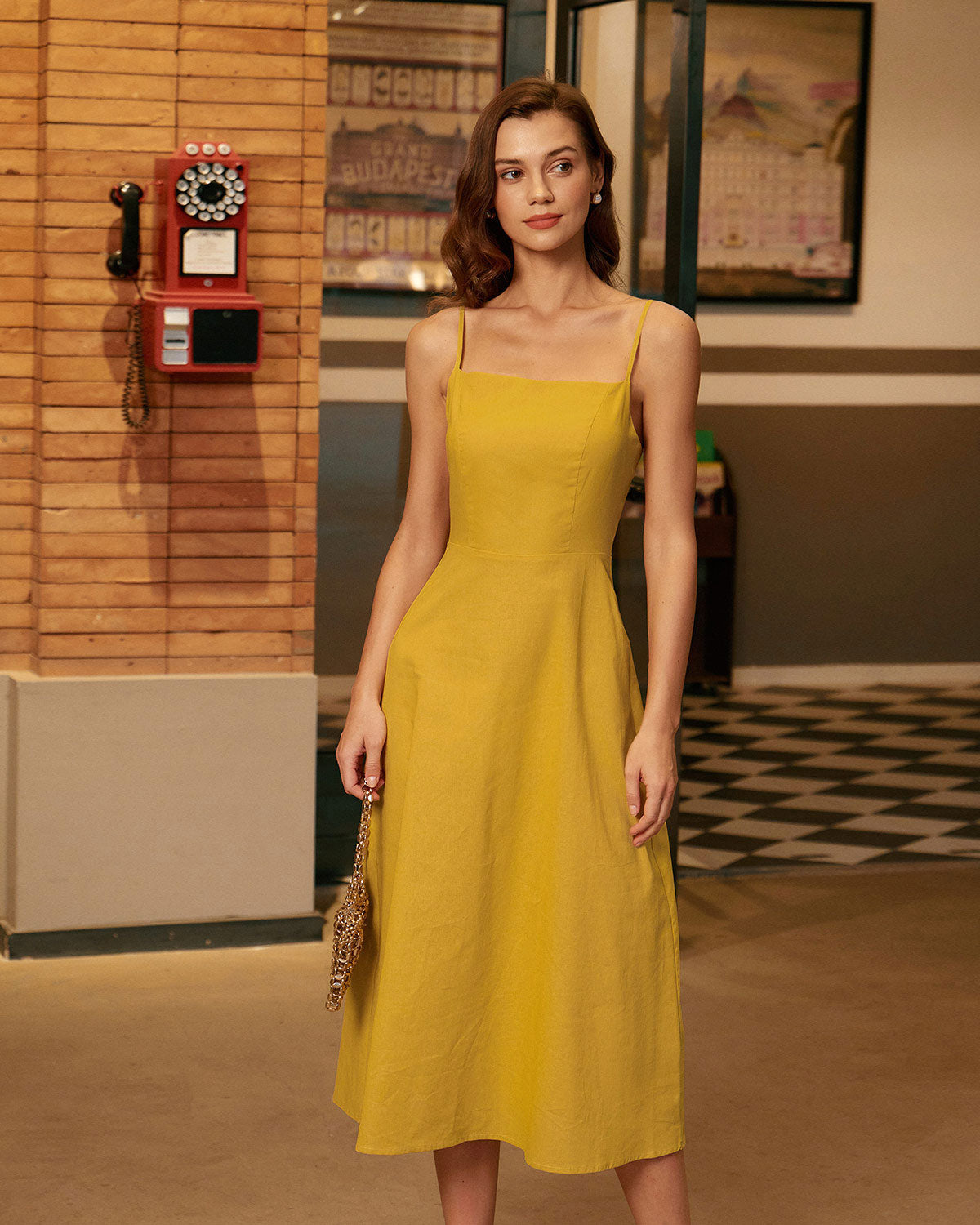 Shewess™ Sarı Kare Yaka Büzgülü Slip Midi Elbise