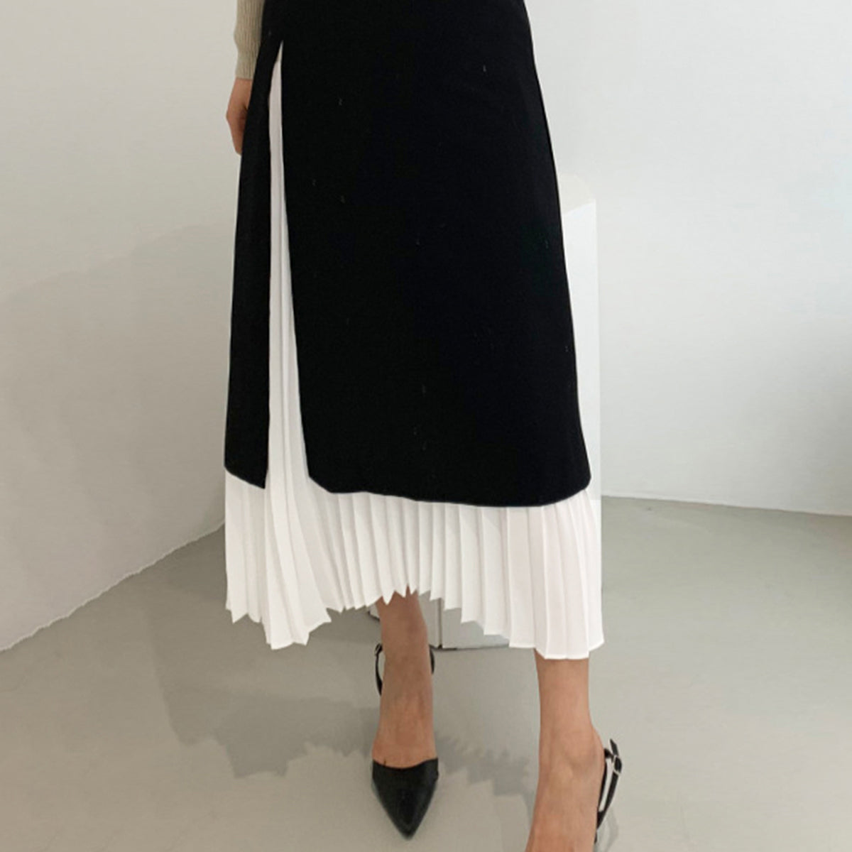 Two Tone Pleated Long Skirt İki Renkli Pileli Uzun Etek