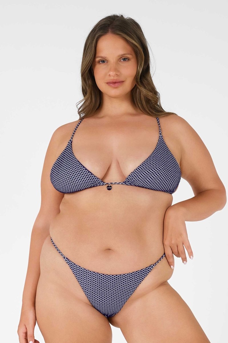 Shewess™ Parker Üçgen Bikini Üstü / Country Club Jakarlı