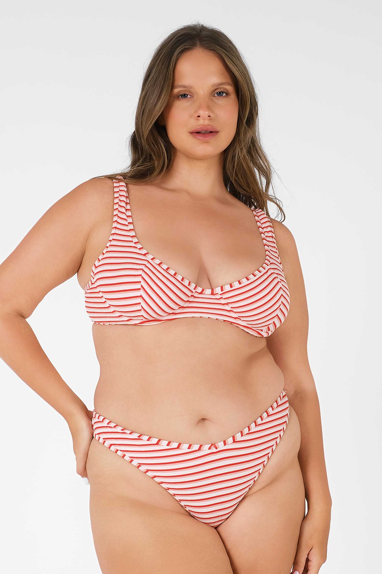 Shewess™ Giselle Cesur Bikini Altı / Kırmızı Jakarlı