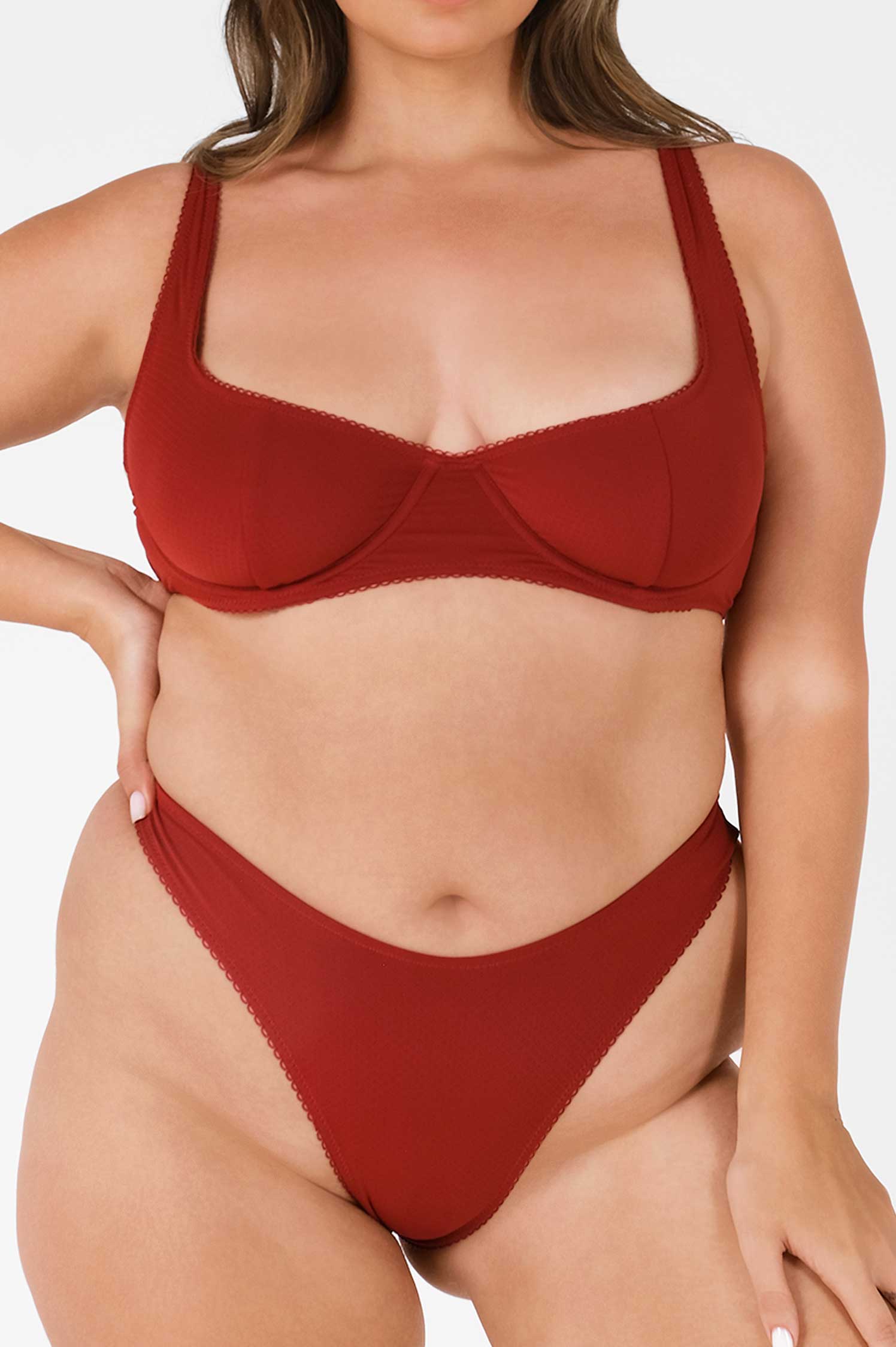 Shewess™ Elena Destekli Bikini Üstü / Kiraz Şarabı Noktalı