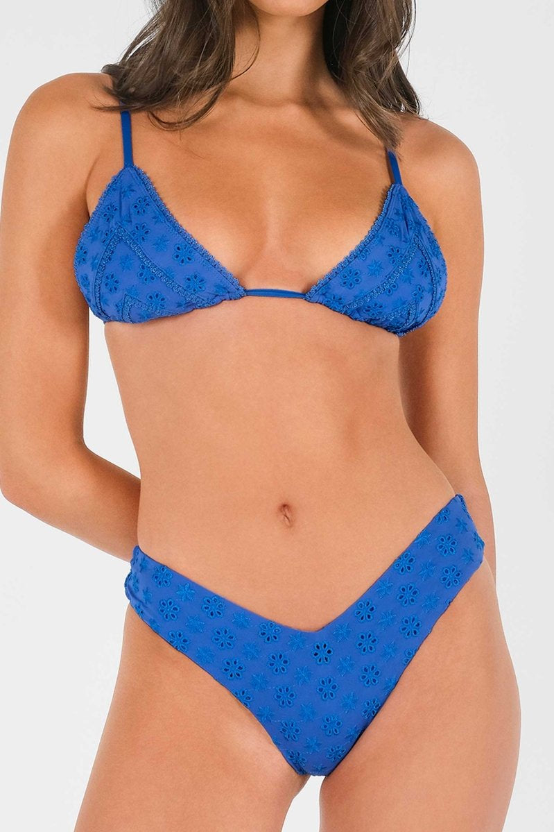 Shewess™ Cynthia Üçgen Üst / Sapphire Eyelet (Son İndirim)
