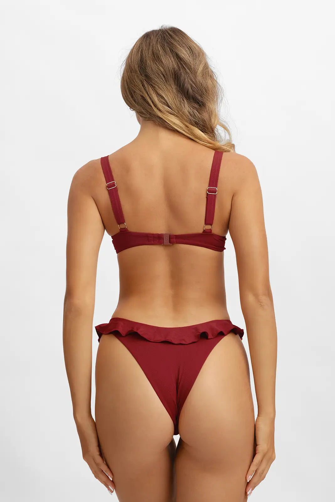 Shewess™ Makayla Fırfırlı Destekli Bikini Üstü / Kiraz Şarabı Noktalı