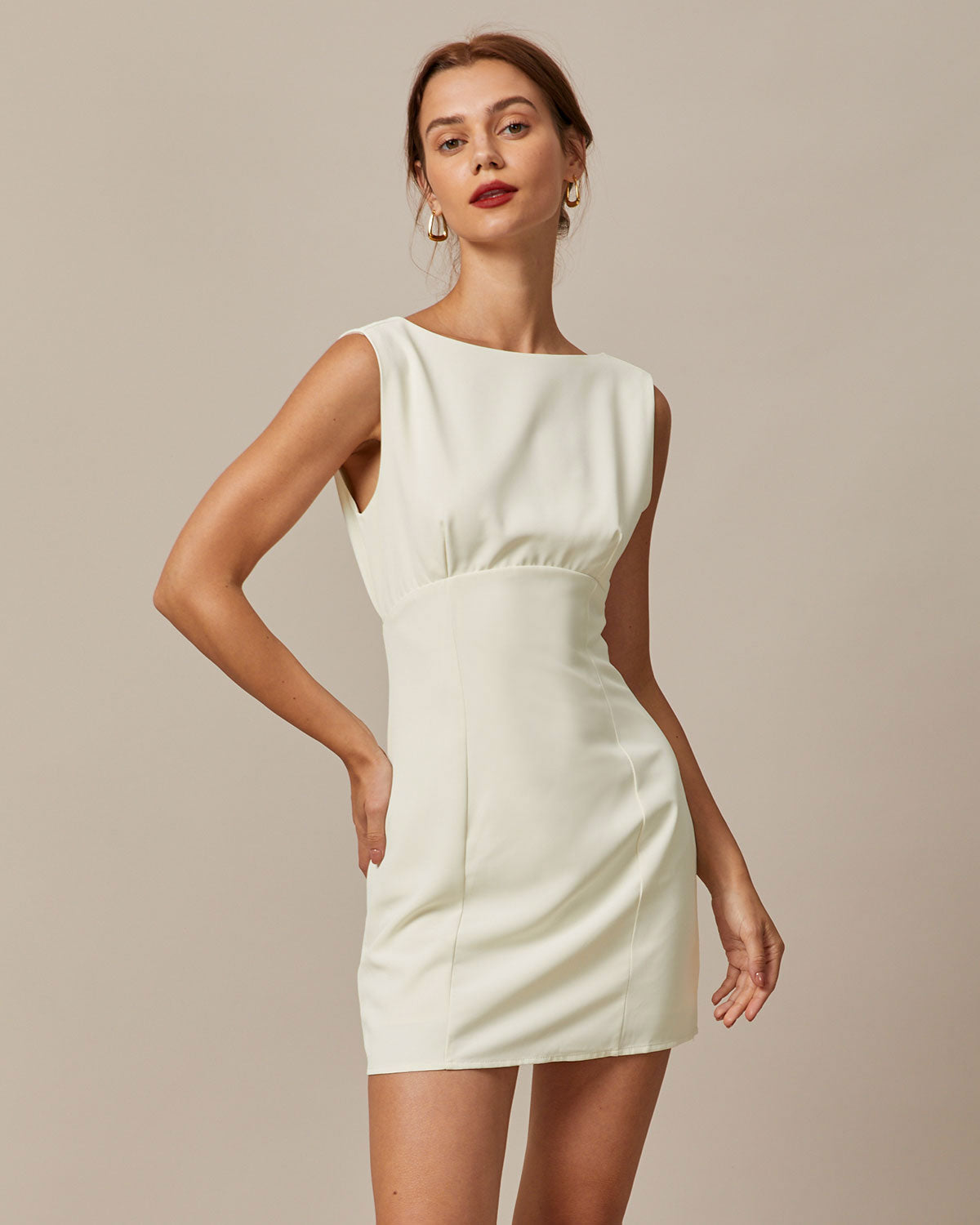 Shewess™ Bej Kayık Yaka Sırtı Fiyonklu Mini Elbise
