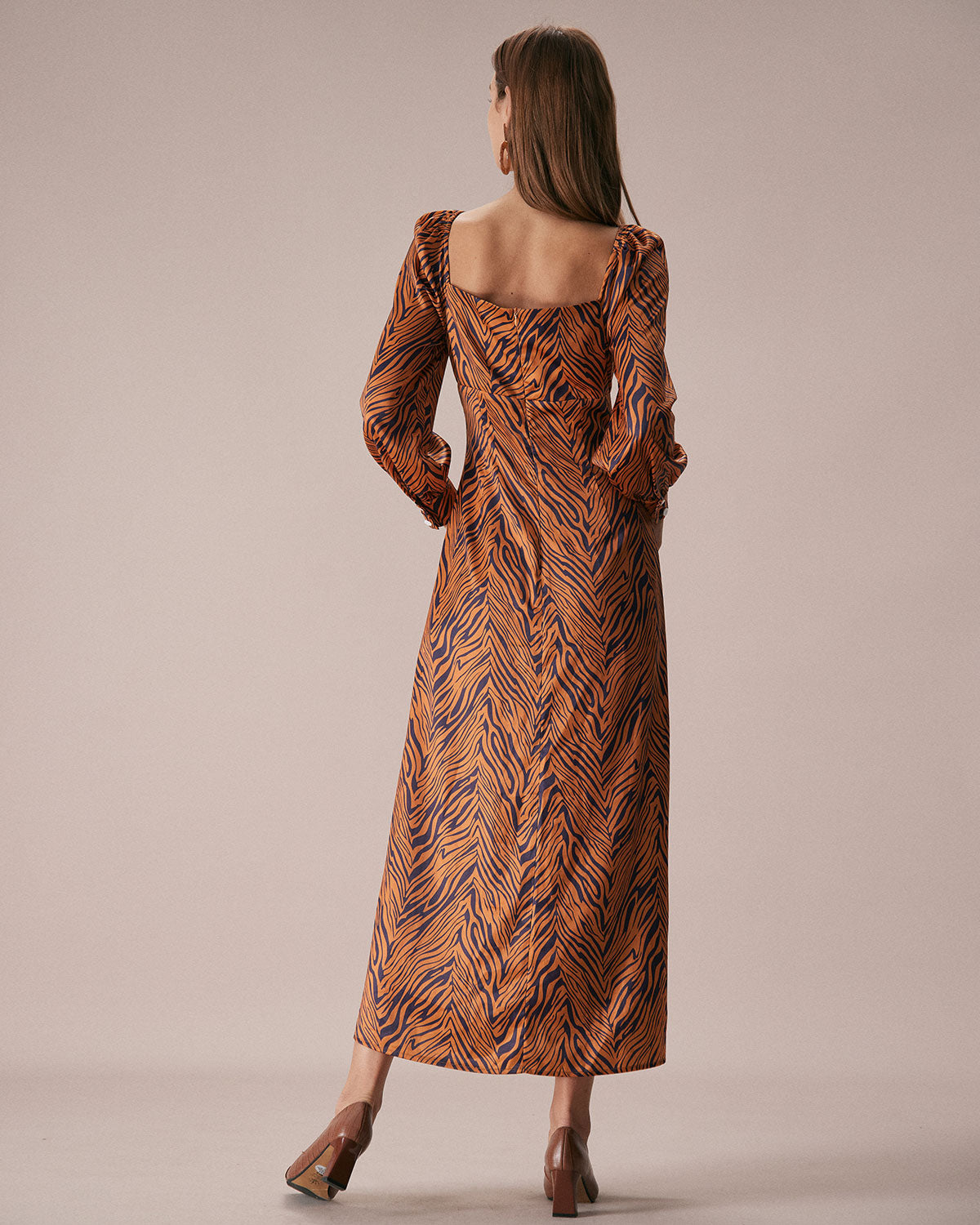 Shewess™ Kahverengi Kalp Yaka Zebra Maxi Elbise