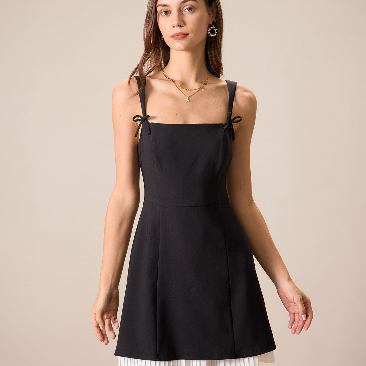 Shewess™ Siyah Kontrastlı Fiyonklu Slip Mini Elbise