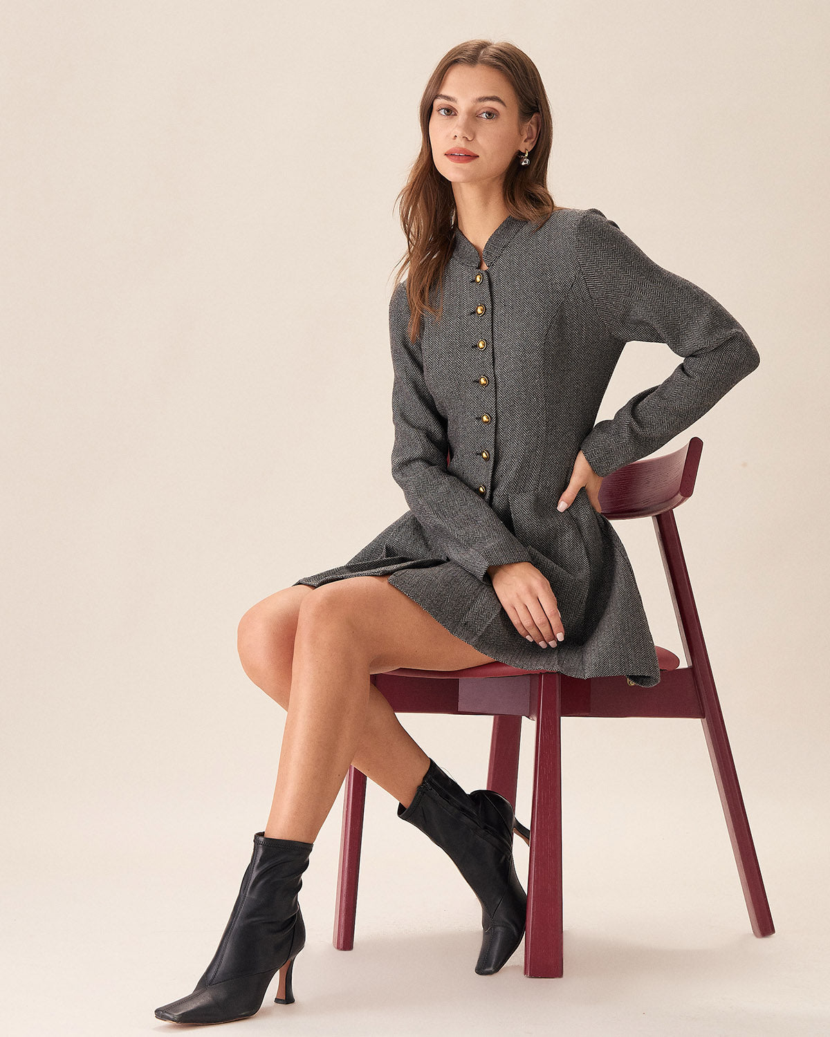 Shewess™ Gri Düğmeli Piliseli Mini Elbise
