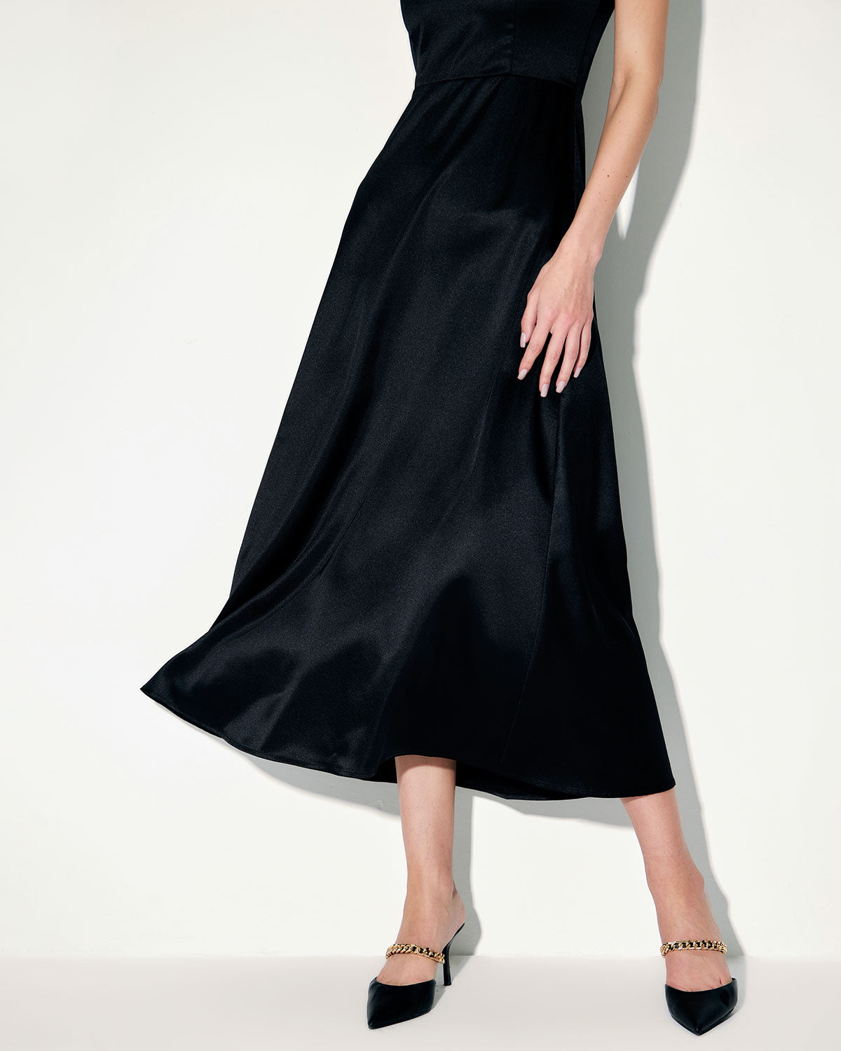 Shewess Siyah Saten A Kesim Slip Maxi Elbise