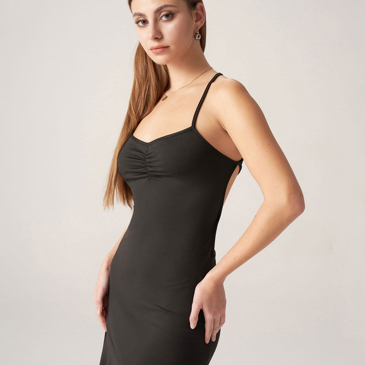 Shewess™ Bettydress-Siyah Fırfırlı Sırtı Açık Midi Elbise