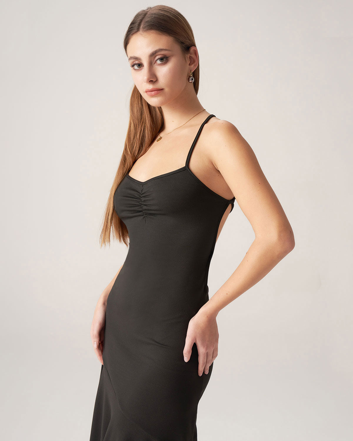 Shewess™ Bettydress-Siyah Fırfırlı Sırtı Açık Midi Elbise